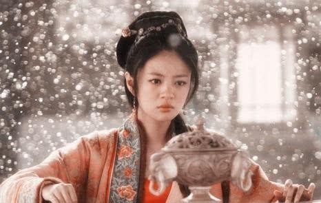 石榴裙|李师师为什么能让宋徽宗拜倒在其石榴裙下,她最的结局又如何?