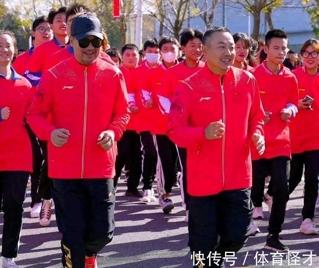 黄海诚|刘国梁特别忙,执教孙颖莎的工作,只能是断断续续进行