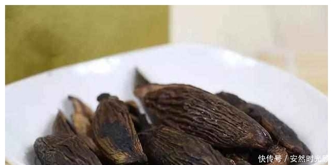 它被世衛(wèi)列為“一級(jí)致癌物”,不少人拿它當(dāng)零食吃,趕緊住嘴