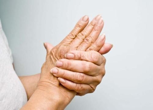 手上|肝癌不痛不痒么,手上的6个变化,或许是肝在向你“发出信号”