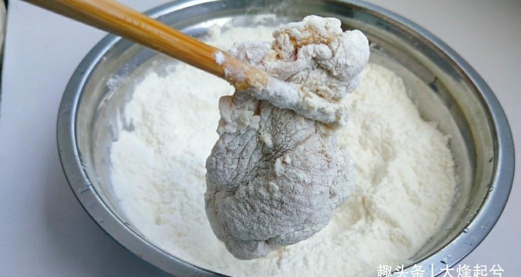 炸鸡粉|不用面包糠,不用炸鸡粉,教你炸鸡腿简单好吃的做法,一看就会
