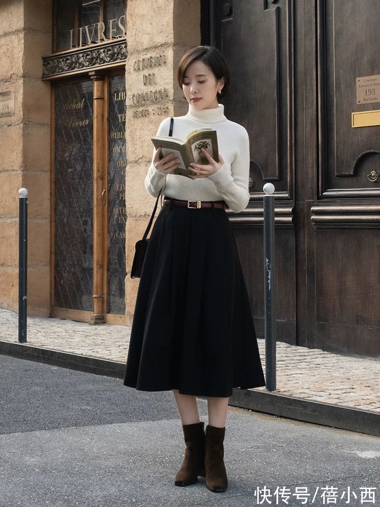 冬季|40岁女人穿衣要讲究点,冬季穿毛衣选这“4种颜色”,优雅又气质