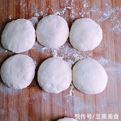 生活需要加点甜——玉米面红枣卷,营养美味甜蜜蜜