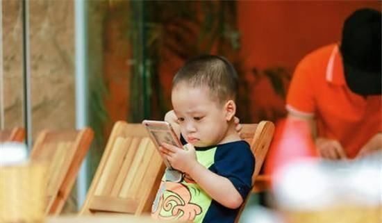 接娃|'妈妈，没人一起玩怎么办'，家长如何应对，决定孩子的社交能力