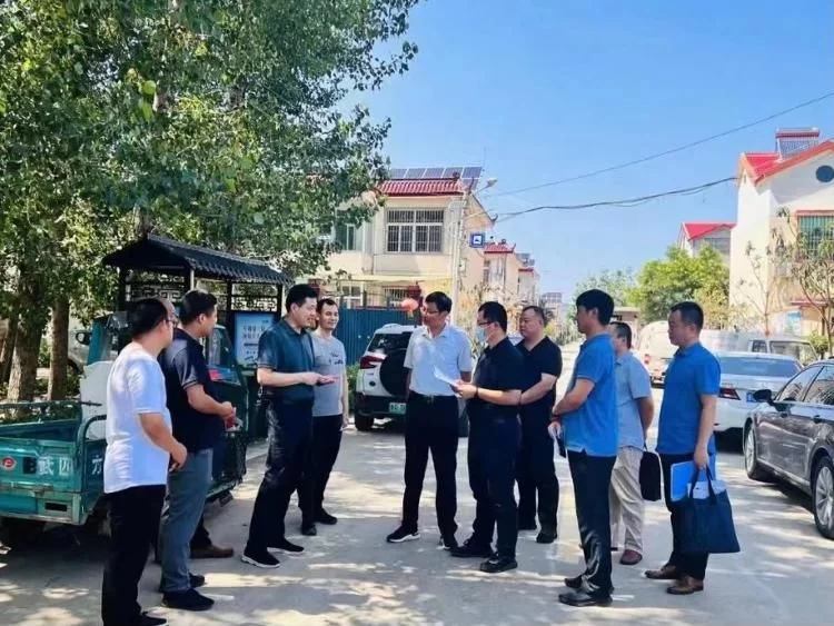 临沂市兰山区自然资源局局长率队到第一书记任职村走访调研