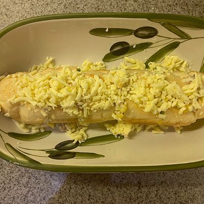 金枪鱼芝士夹馅法棍