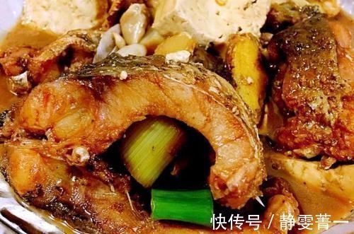 啤酒|不管炖什么鱼，这味料一定不能放，不然鱼会很腥，不好吃