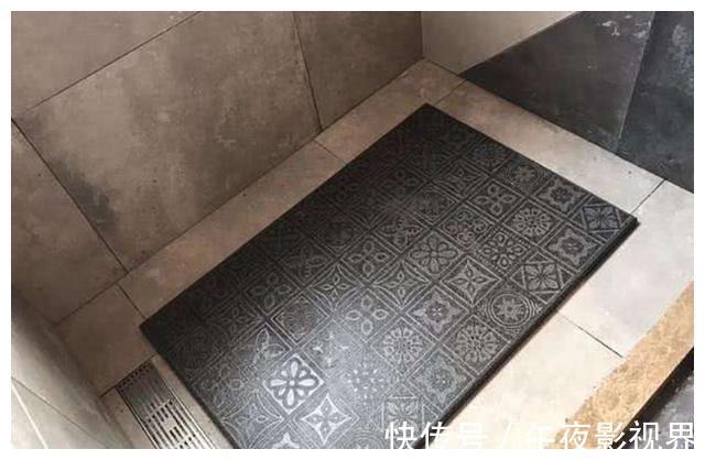 颜值|卫生间地面怎么装?这种立体瓷砖太完美,排水快防滑颜值高