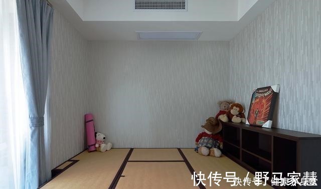 席子|奉劝各位别装榻榻米,我家装了榻榻米,一年不到就后悔,太难搞了!