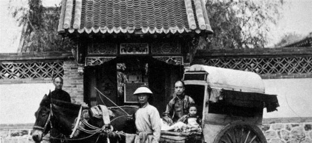 官差们|古代押送女囚犯去边境时,官差为何喜笑颜开有3大原因