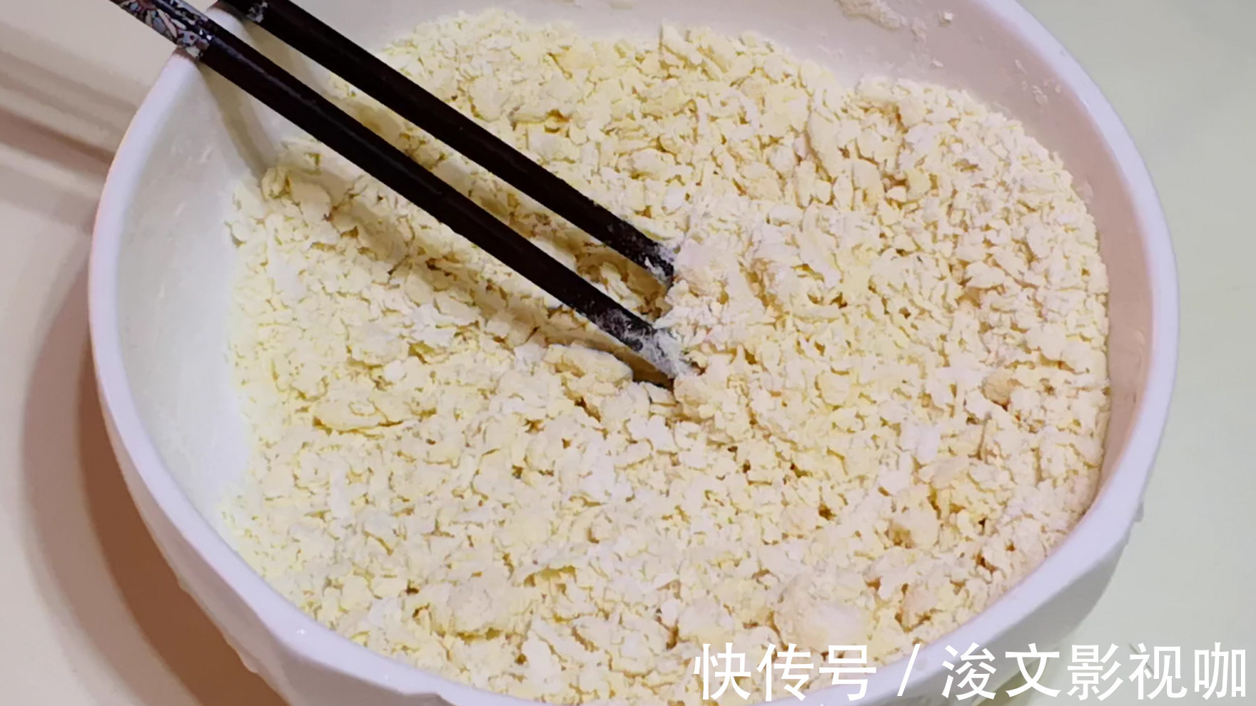 晓峰|做疙瘩汤我有妙招,不用一滴水做的疙瘩又小又匀,孩子喝了两大碗