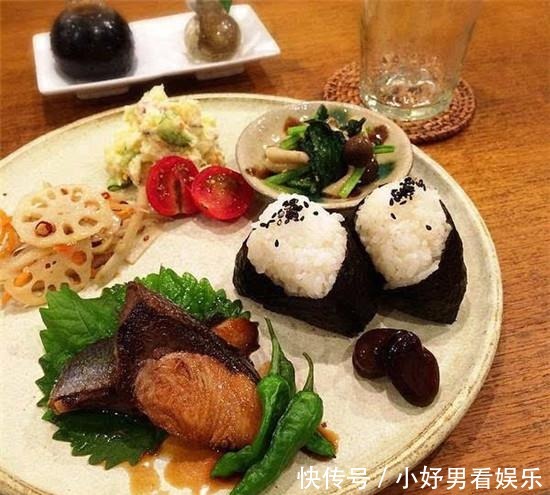 毛孔粗大怎么办?来看看日本男女的收缩毛孔方法 真心有效