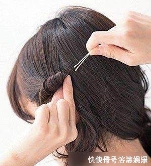 短发 发型千万不能随便扎,那样真的好土,这样扎头发走到哪倍有面子!