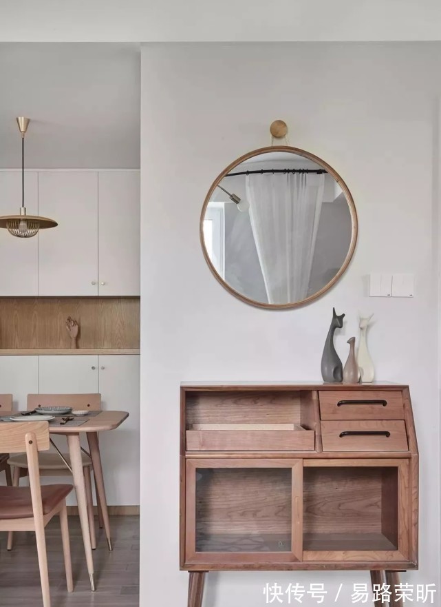 小户型|平淡无奇的89㎡小户型,将其客餐厅全开放,瞬间变得美貌又明亮!