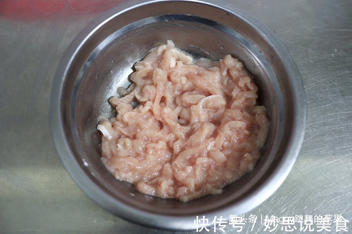 秋老虎来了,肉丝小炒开胃不上火,鲜嫩爽脆老少都吃不厌