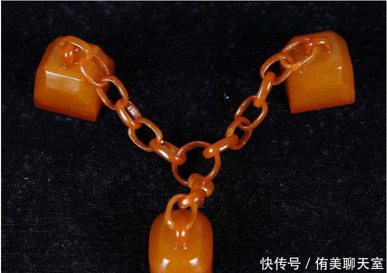 不卖|溥仪当年逃亡之前,特意让宫女将此物缝在衣服里,宁可饿死也不卖