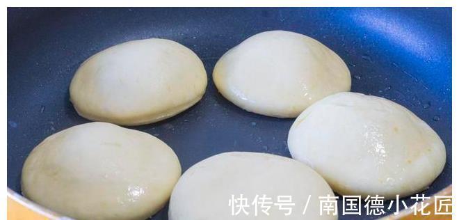 消化|南瓜饼最近火了,不加1滴水,少油少糖,软糯香甜,易消化好吸收