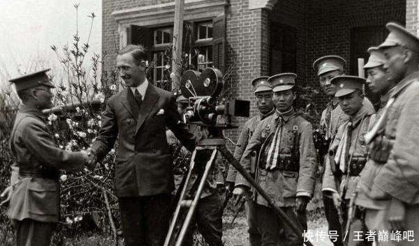 妻子|他是陆军中将，却因妻子容貌太美被杀，如今后代是著名歌星