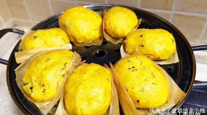 吃萝卜|此菜营养极高,很多人只吃果肉,其实叶子才是宝贝,蒸一锅太香了