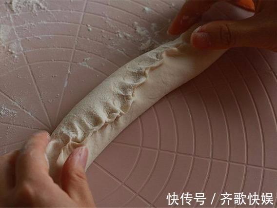 最正宗酱香饼做法，教你详细酱料配方，柔软多层，太香了