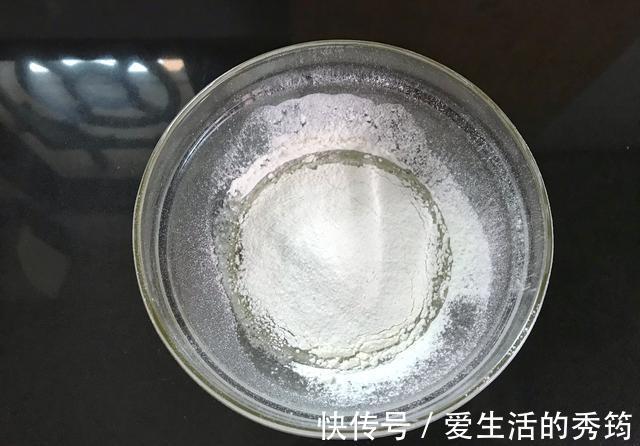 芝麻|比锅巴还酥脆的饼干,1勺面粉搅上2个鸡蛋,咬一口嘎嘣脆,太香了