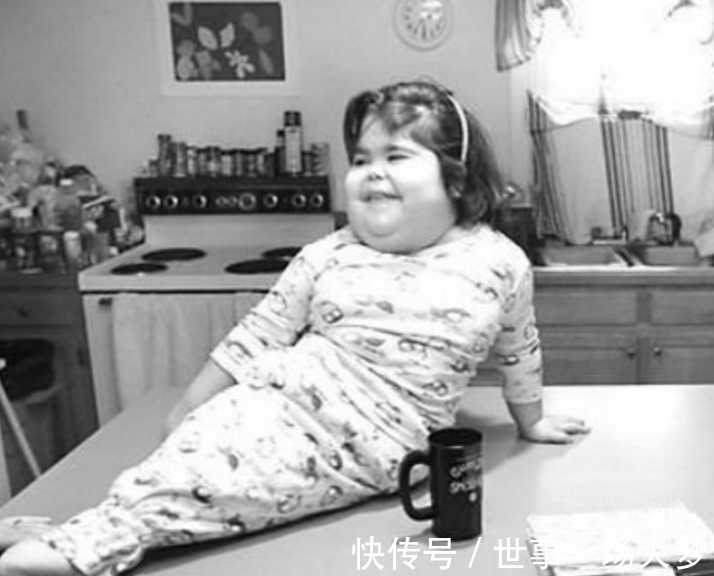 童话故事|还记得那位患“美人鱼病”的人吗?她后来怎么样了?