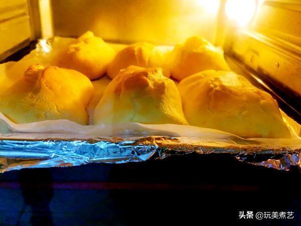 空心泡芙,填入芒果冰淇淋,果酸成了甜蜜的幸福桥梁