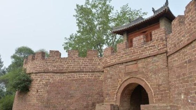 攻下|中国有一个古石寨,日军猛攻都没能攻下,修建者身份更是令人意外