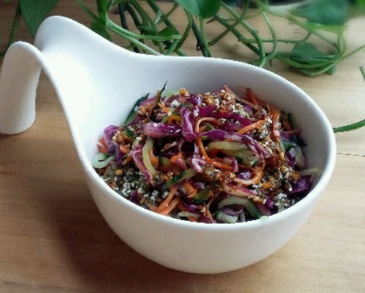 正确做法|紫甘蓝凉拌时，需要焯水吗？教你正确做法，营养不流失，爽脆入味