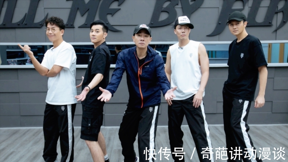 全职爸爸|综艺节目《披荆斩棘的哥哥》正在热播李承铉为女儿上台!