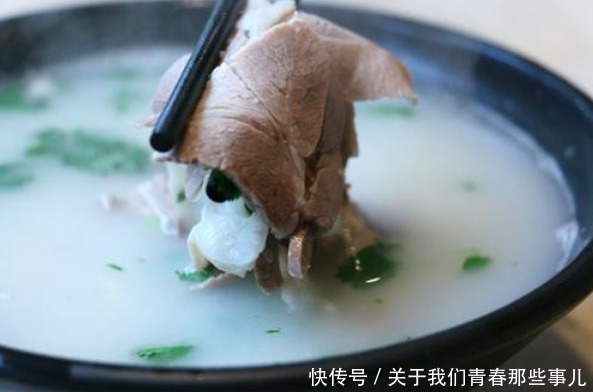 炖羊汤,羊肉直接炖是大错,牢记关键3步,羊肉软烂,汤浓白鲜美