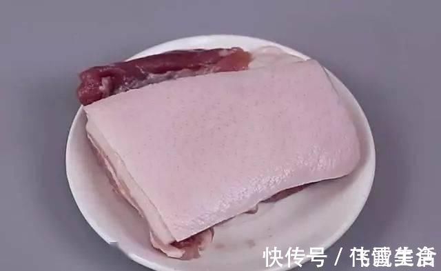 猪毛|去猪毛,别只会用火烧、刀刮!肉贩子教你一招,2分钟快速去除