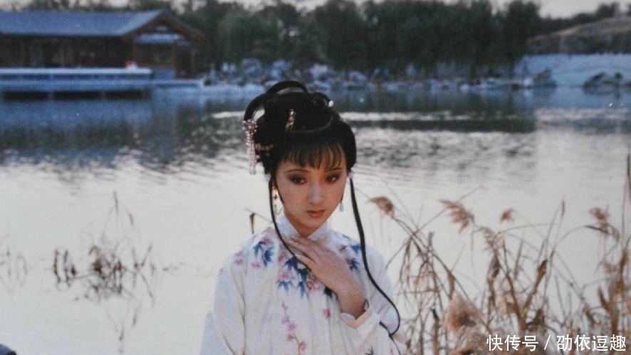 宝玉#林黛玉真不介意宝玉跟袭人的关系吗?紫鹃给出了答案