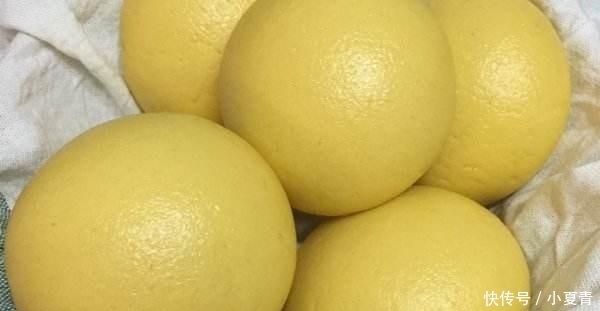 别再蒸白面馒头了,试下这个做法,营养解馋,我家三天两头蒸一锅