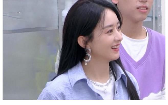 宝藏男孩|吴磊有多可爱?节目中模仿狗狗,逗得赵丽颖差点笑喷!