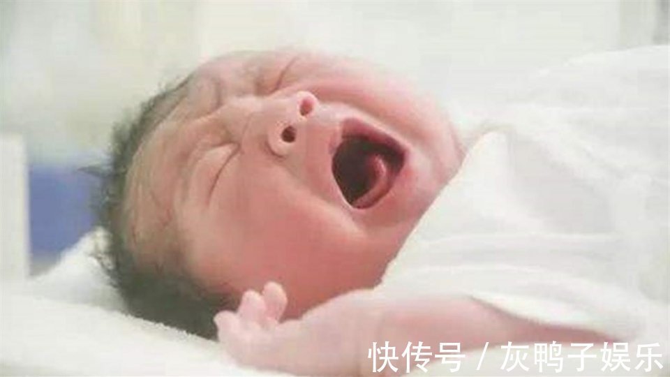 医生|生下“带壳宝宝”,产妇着急落泪,医生却高兴祝贺是好事
