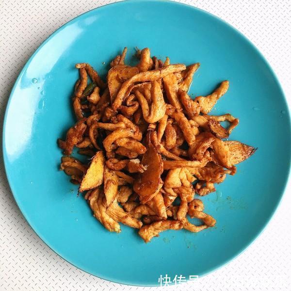 精选美食推荐葱姜鱼头煲，麻婆山药，酱爆平菇肉丝的做法