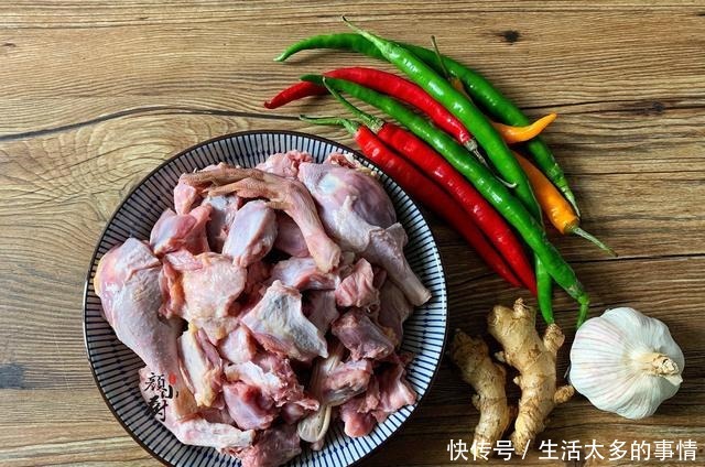 立秋后最爱吃这肉,25块钱一斤,不放一滴水,这样做味道最香