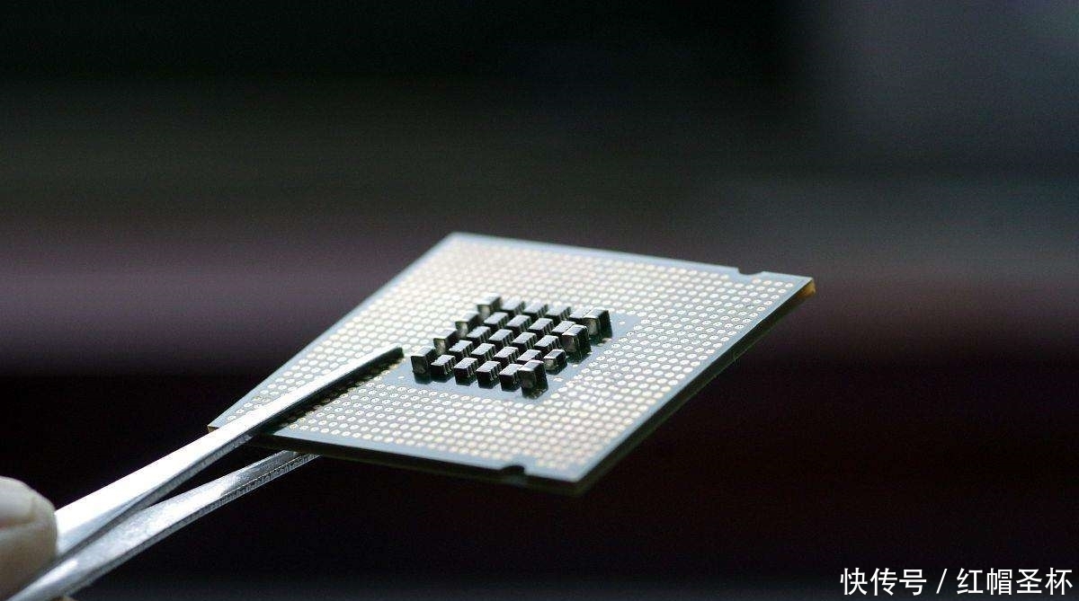 弯道|中国院士公开发声:中国芯要想实现弯道超车,还有另外一条路