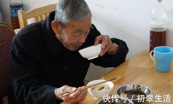 眉毛|此处“毛发”越长,说明你会活得越久,你有多少公认的长寿特征?