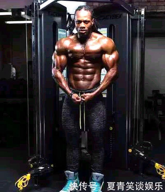 变态级|美国“变态级”肌肉男，皮包肌肉的身材，“零脂肪”背后的自律