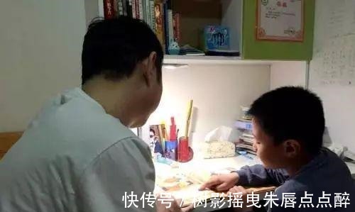 小荣|“妈妈,我再玩3分钟”,2种父母不同回答,成就孩子不同人生