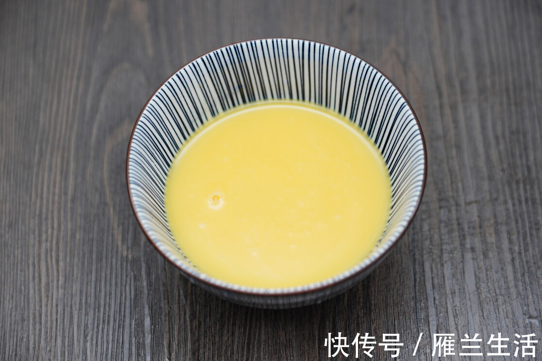 鸡蛋|为何你蒸的鸡蛋羹总不成型老师傅教你2个技巧，口感嫩滑无蜂窝