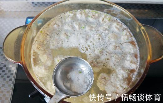 炖肉时的浮沫,到底是精华还是脏东西?要不要撇去,看完涨知识了