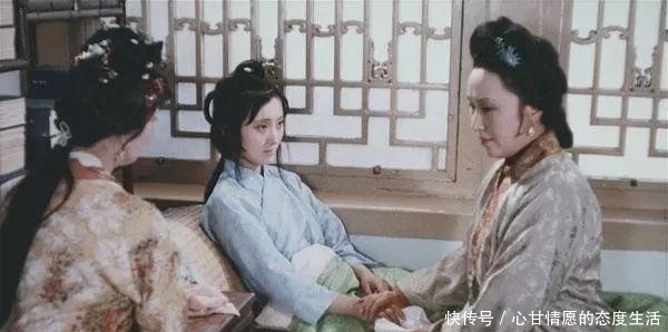 贾环&林黛玉寄居贾府,明明每月只有二两月钱,为何能大把钱赏赐下人