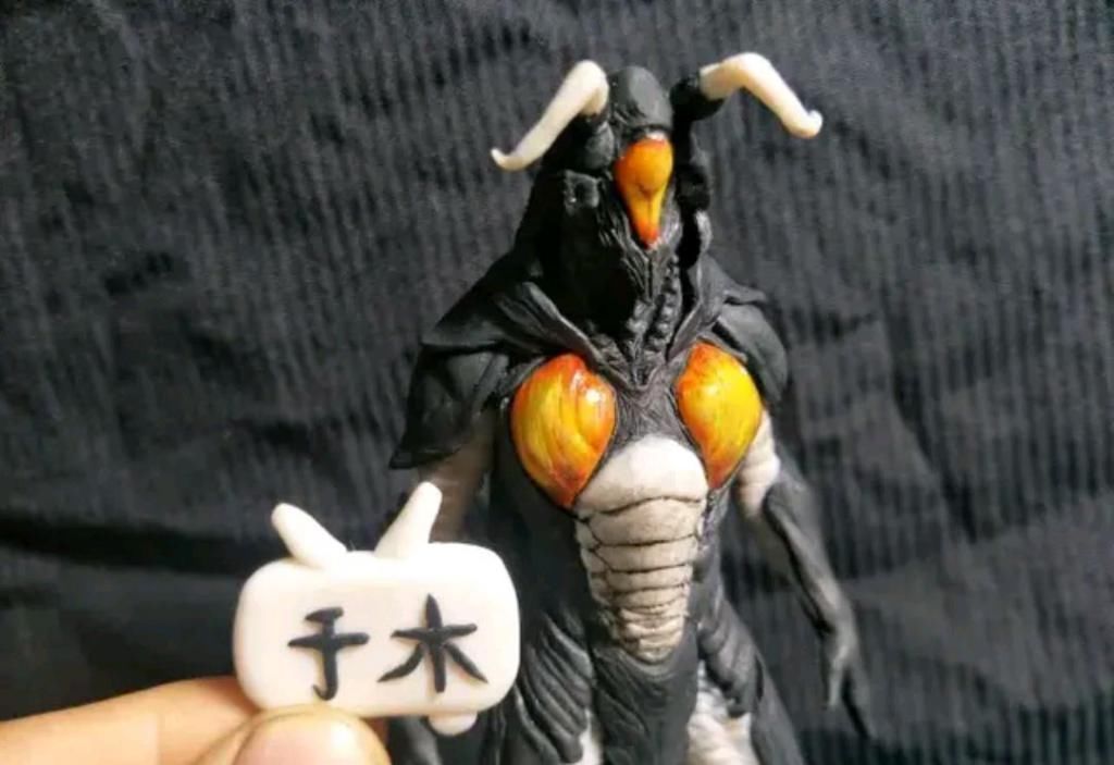 小右|手办是用啥做的网友用纸做手办,造型精美表情清晰,这是真大神