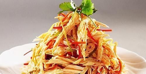 女性不要太节俭,常吃3种食物,排毒养颜抗衰老,50岁也不显老