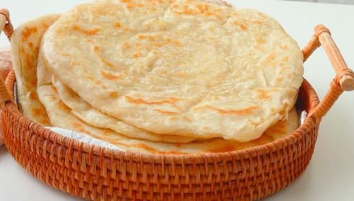  烙饼总是又干又硬？试试这个做法，外酥里软层次多，简单易做