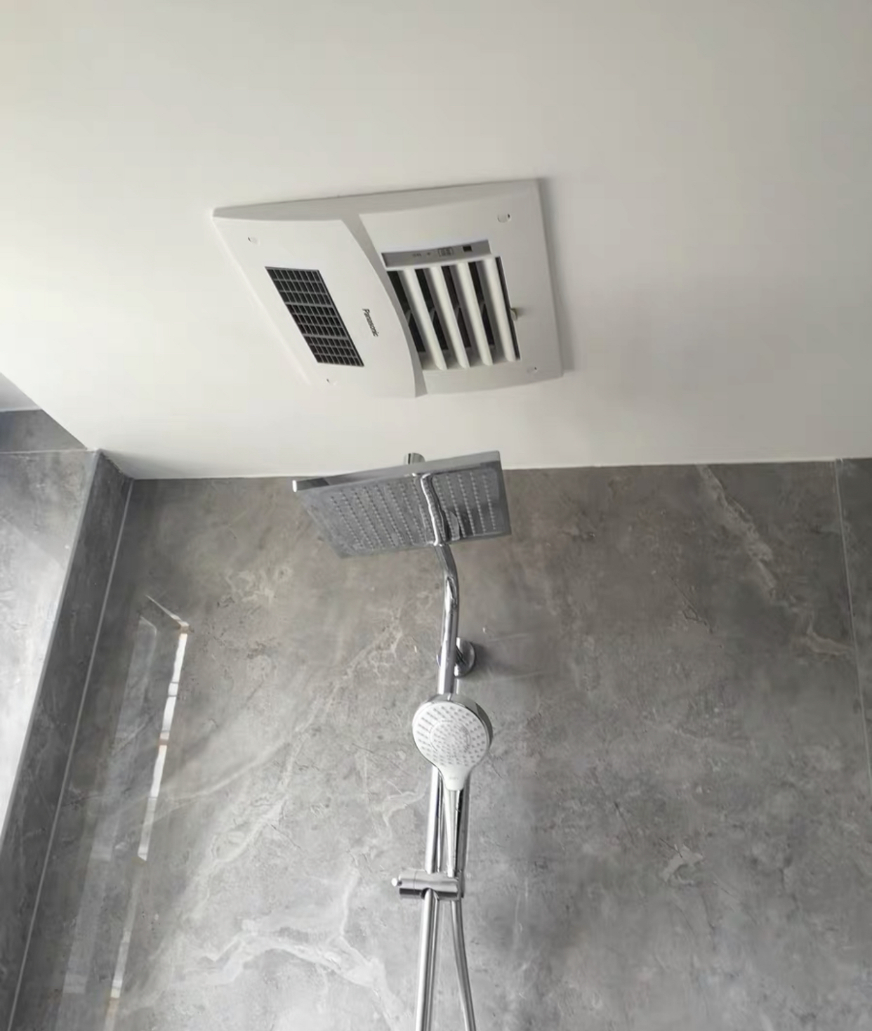 置物架|这10种卫浴用品,早该拉入家用“黑名单”,该换就换了吧!