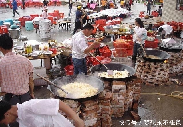  难得一见的乡村酒席，场面震撼